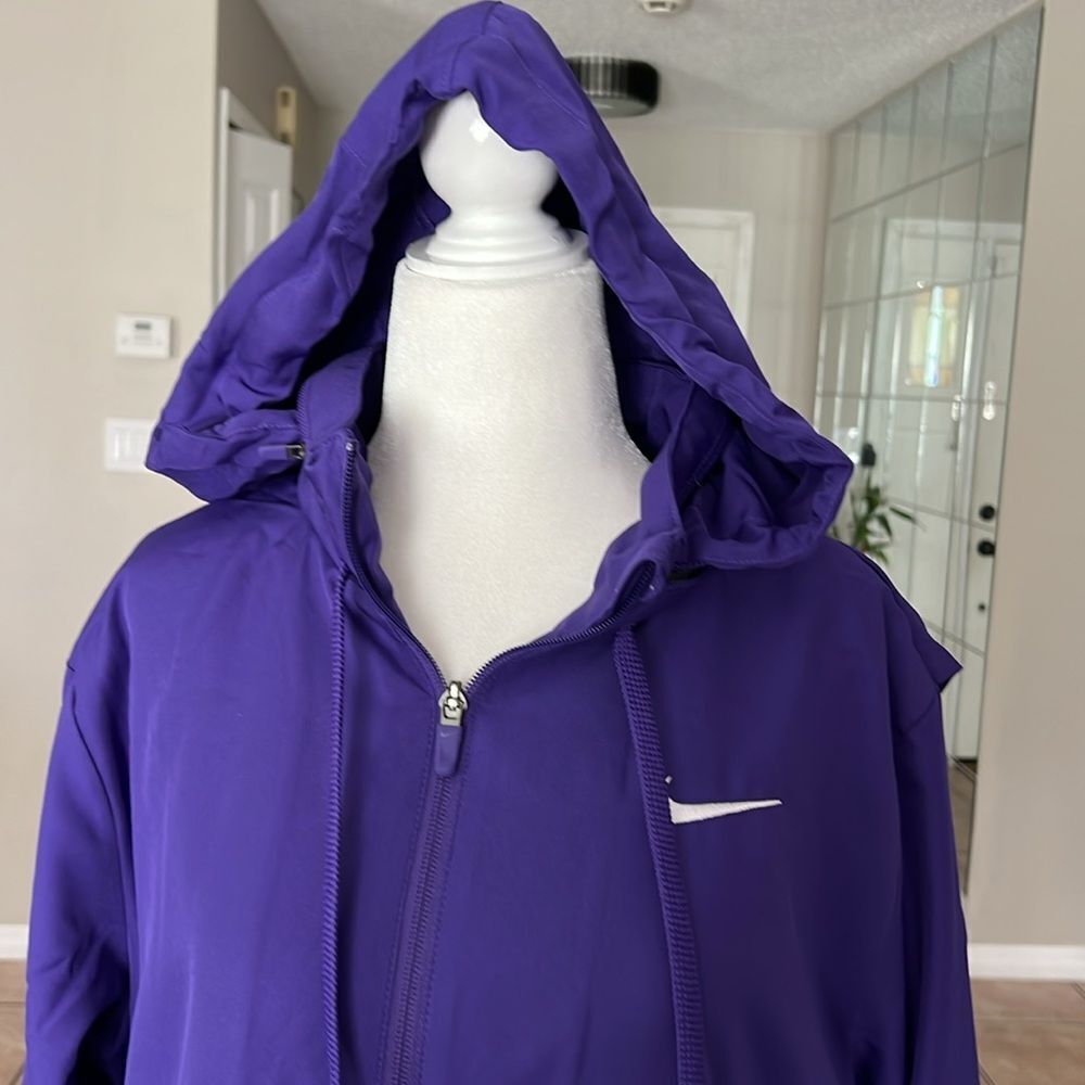 Nike Dry Women’s Purple Full Zip Jacket - Picture 5 of 14